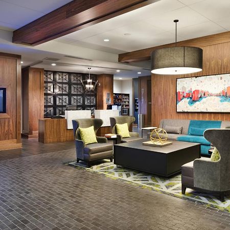 Отель Courtyard By Marriott Richmond Downtown Экстерьер фото